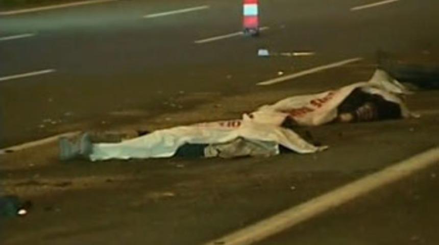 Başkent'te kan donduran kaza: 2 &ouml;l&uuml;