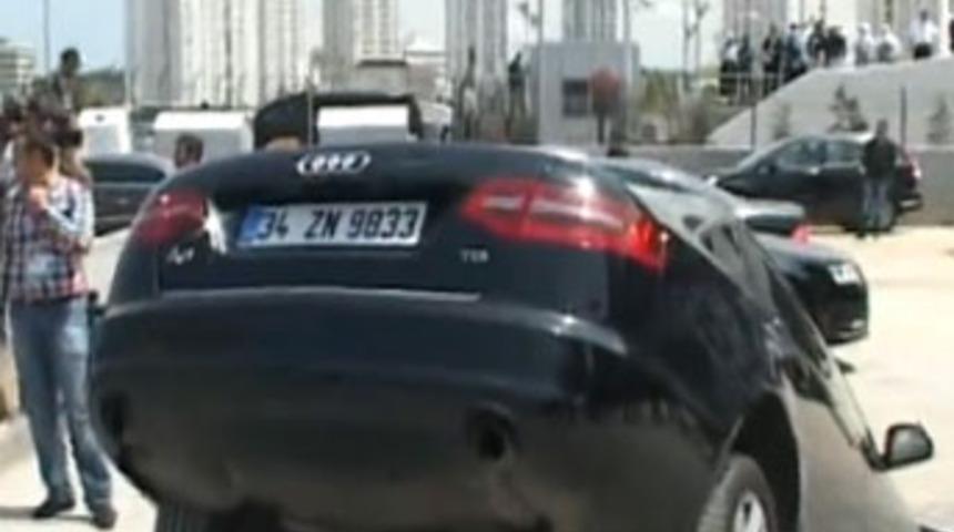 L&uuml;ks ara&ccedil;, &ccedil;ukura d&uuml;şt&uuml;