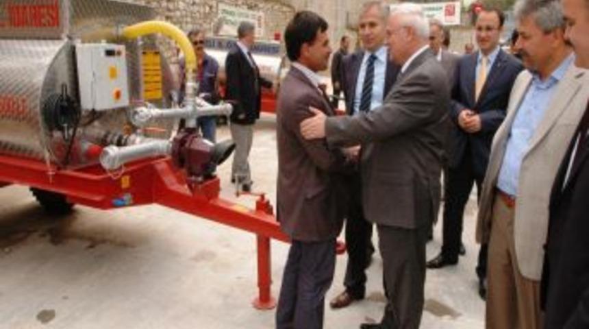 Denizli&rsquo;de yangın s&ouml;nd&uuml;rme tankı dağıtılan k&ouml;y sayısı 213&rsquo;e y&uuml;kseldi