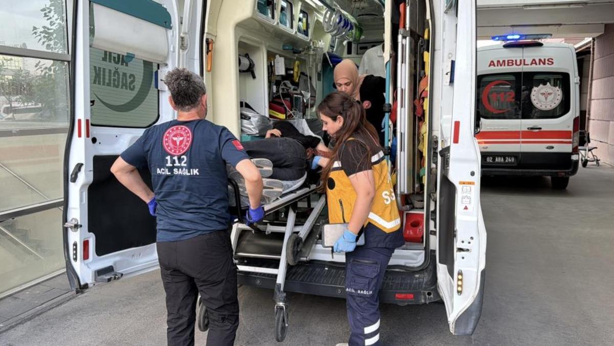 Şiddete maruz kalan kadını kurtarmak isterken bı&ccedil;aklandı 1
