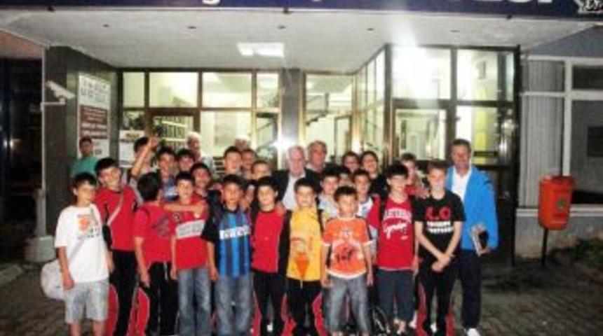 &Ouml;demiş Belediyesi U-13 Futbol Takımı T&uuml;rkiye Şampiyonasına katılacak