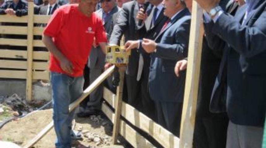 Kadışehri&rsquo;nde 3 bin kişilik cami temeli t&ouml;renle atıldı