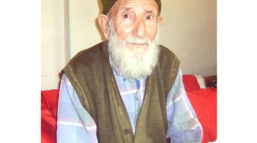 122'lik Mehmet Dede'nin yaşam sevinci