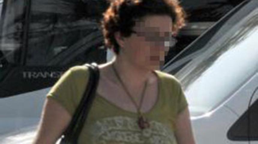 Polise değil, dolandırıcılara inandı