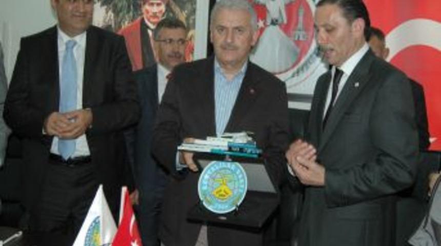 Yıldırım: İzmir&rsquo;in bir kalesi var, o da Kadifekale