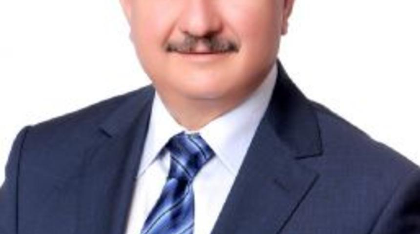 AK Parti adayı T&uuml;rkoğlu, Kılı&ccedil;daroğlu'nu eleştirdi