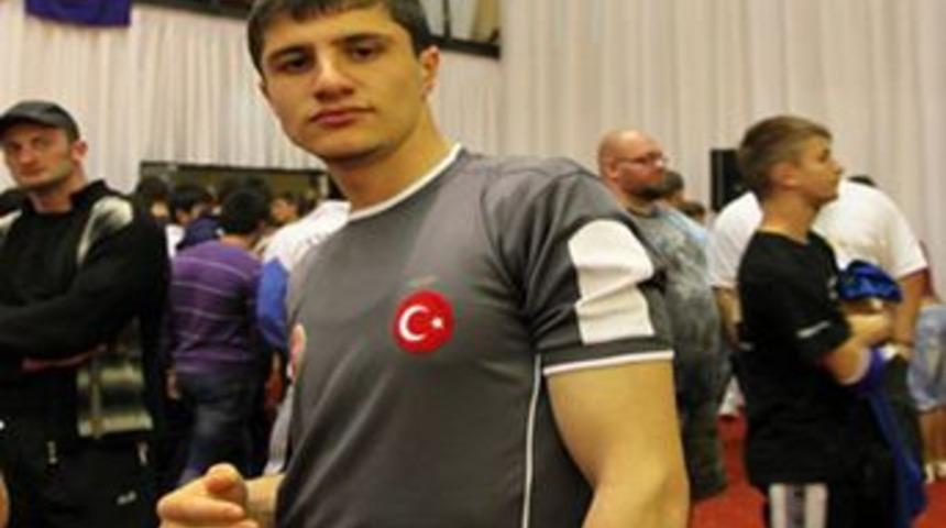 Avrupa &Uuml;&ccedil;&uuml;nc&uuml;s&uuml;, antren&ouml;r olmak istiyor