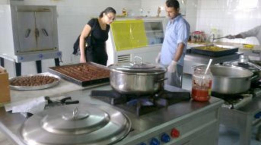 Okulların yemekhane ve kantinleri aralıksız denetleniyor