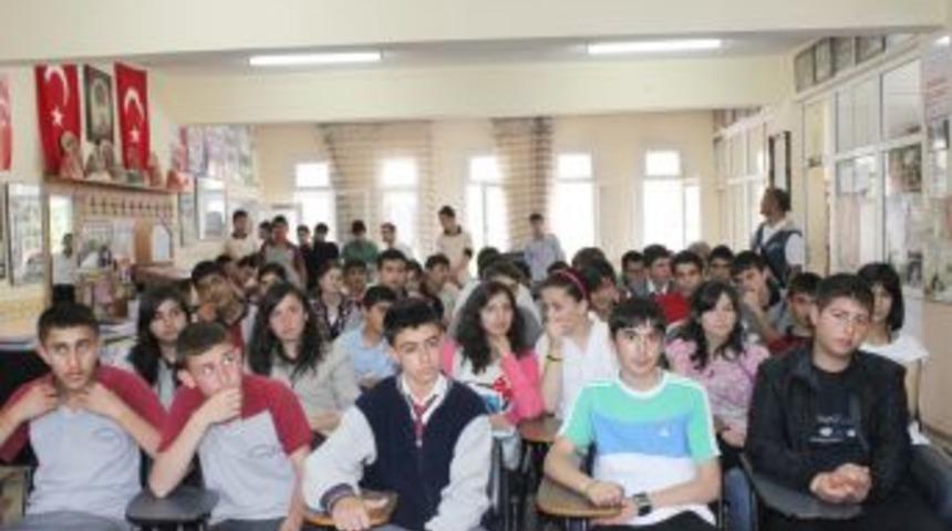 Kamp se&ccedil;meleri yapıldı