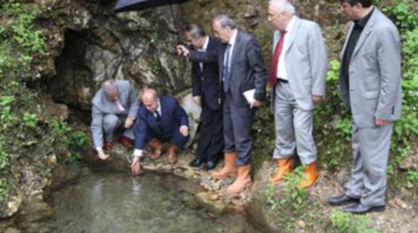 Gen&ccedil;leştiren sıcak su bulundu