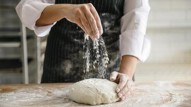 Zeytinli focaccia tarifi: İtalyanların meşhur ekmeğinin sırrı