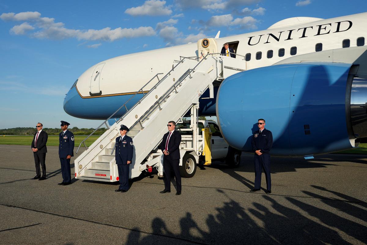 Trump ın yeni imajı! Altın sarısı saçları gitti: "O artık esmer" 3