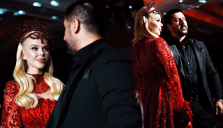 Fenomenin kına gecesi olay oldu! Baştan aşağı altın taktı