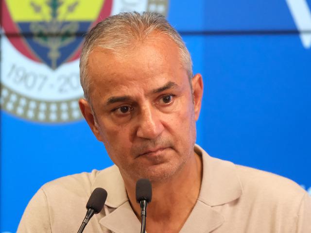 Fenerbah&ccedil;e'de &ccedil;anlar İsmail Kartal i&ccedil;in &ccedil;alıyor! Olası mağlubiyetlerde yollar ayrılabilir