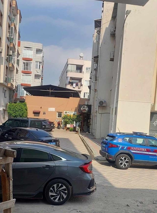 Banyoda g&ouml;ğs&uuml;nden vurulmuş halde bulunan gen&ccedil; kadın 1 ay s&uuml;ren yaşam m&uuml;cadelesini kaybetti 4