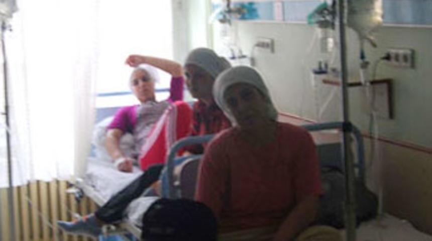 &Uuml;z&uuml;m fabrikasında &ccedil;alışan 35 iş&ccedil;i zehirlendi