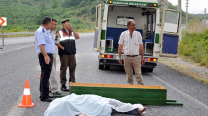 Rus turist &uuml;st ge&ccedil;itten atladı