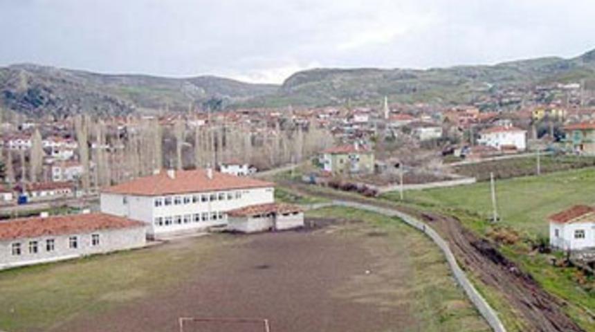 2,5 yaşındaki &ccedil;ocuk su oluğunda boğuldu