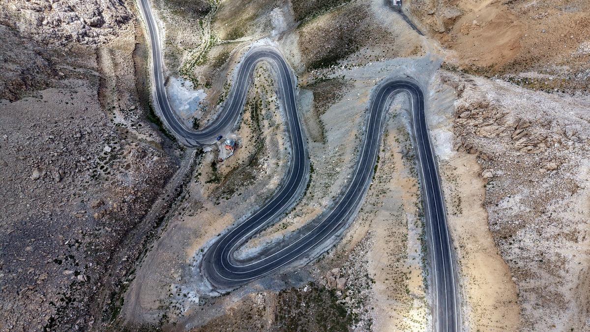 T&uuml;rkiye nin ulaşımı en zor il&ccedil;elerinden! 13 km lik t&uuml;nel geliyor 5