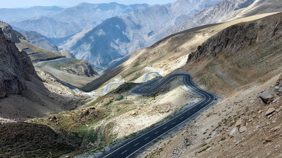 T&uuml;rkiye nin ulaşımı en zor il&ccedil;elerinden! 13 km lik t&uuml;nel geliyor 2