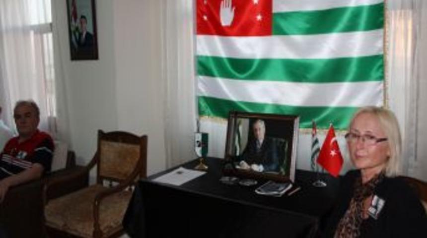 Abhazya Cumhurbaşkanı Bagapş Bursa'da anıldı