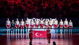 TRT spikeri C&uuml;neyt Kıran'dan Zoran Terzic'e tarihi yanıt! Canlı yayında g&uuml;ndem olan g&ouml;nderme