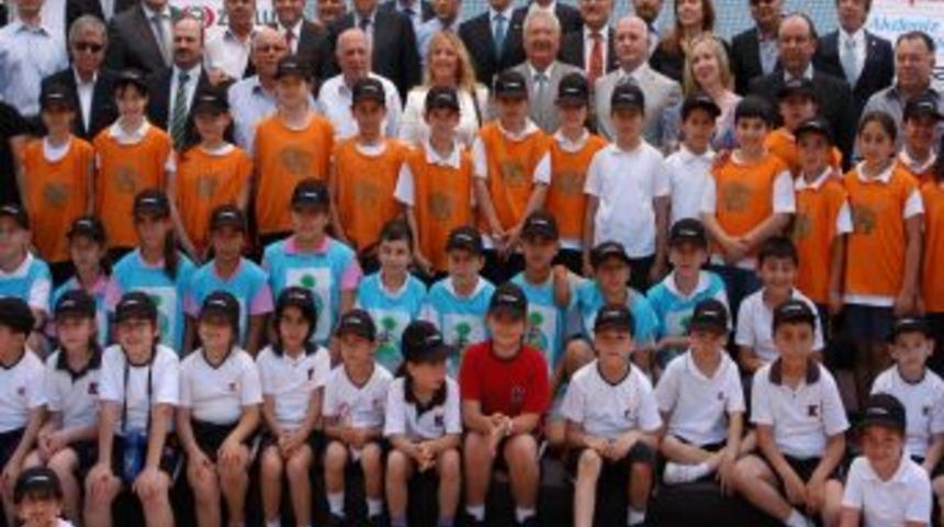 Geri d&ouml;n&uuml;ş&uuml;m kampanyasıyla plastiğin &ccedil;evre d&uuml;şmanı olduğu &ouml;nyargısı kırılacak