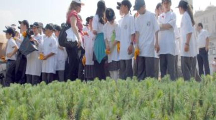 D&uuml;nya &Ccedil;evre G&uuml;n&uuml; Tuzla&rsquo;da coşkuyla kutlandı