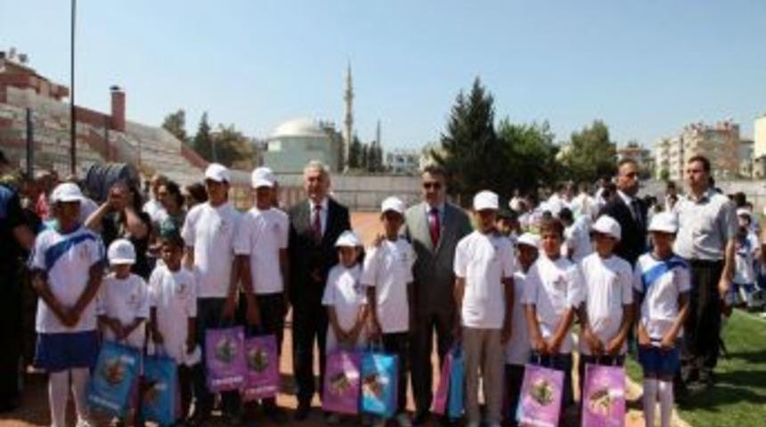 Sokak &ccedil;ocukları sporla hayata tutunacak