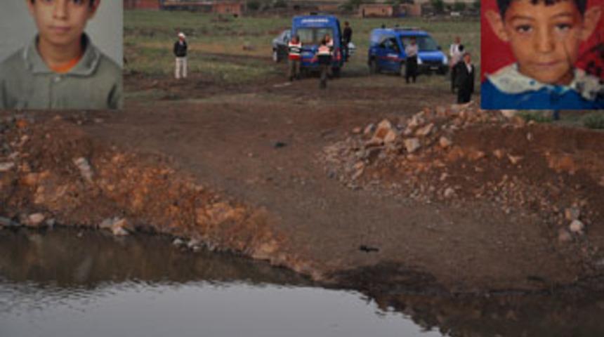Su dolu &ccedil;ukura d&uuml;şen 2 kuzen boğuldu