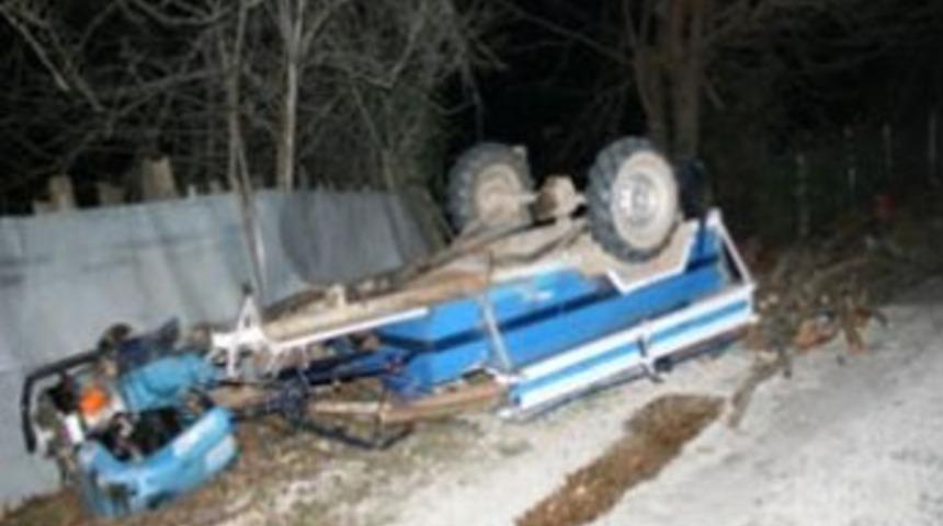 Yığılca'da patpat devrildi: 1 &ouml;l&uuml;, 5 yaralı