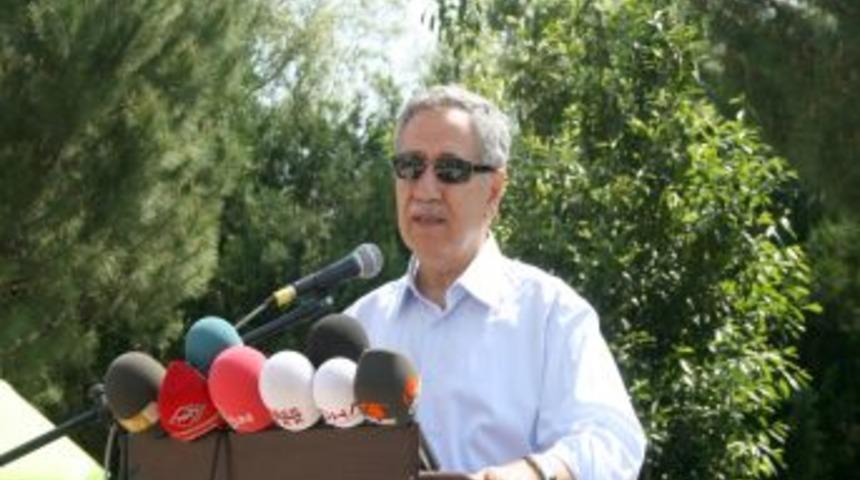 Arın&ccedil;: HSYK eski Başkanı &Ouml;zbek ve merhum &Ouml;zdemir &Ouml;zok da sınıf arkadaşımdı