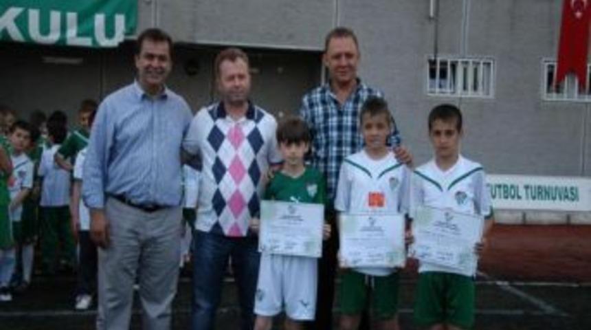 Bursaspor Futbol Okulu kış d&ouml;nemi sona erdi