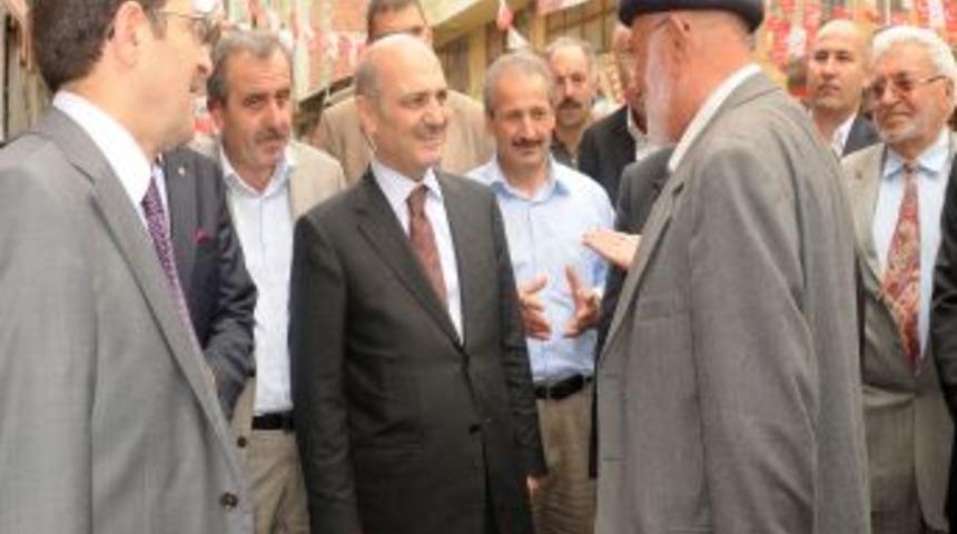 AK Parti Trabzon Milletvekili Adayı Erdoğan Bayraktar