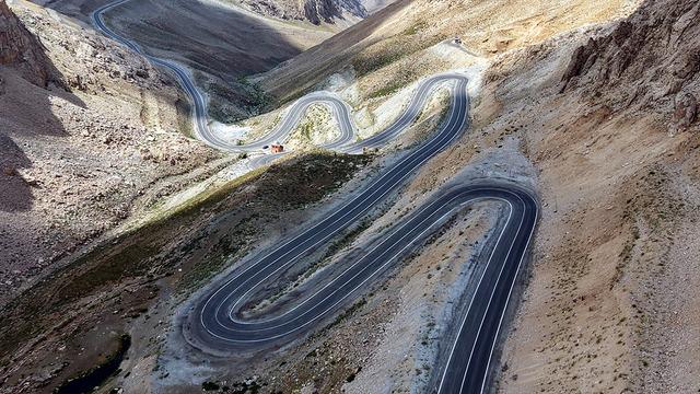 Türkiye'nin ulaşımı en zor ilçelerinden! 13 km'lik tünel geliyor