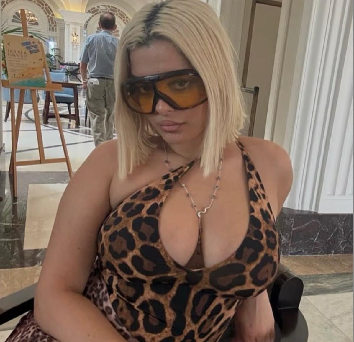 Bebe Rexha kilo aldıktan sonra g&ouml;ğ&uuml;sleriyle ilgili yapılan yorumlara sert &ccedil;ıktı 1