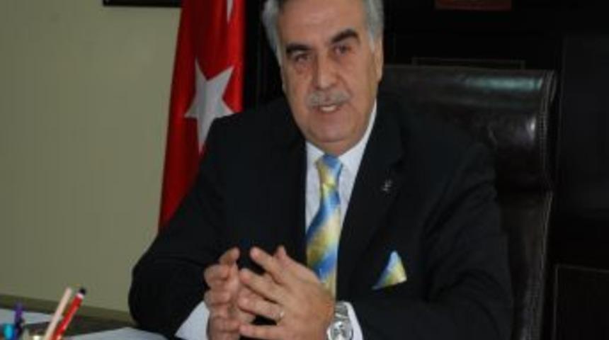 Akay: İzmir'de AK Parti mitingine katılım CHP'ninkinin d&ouml;rt katına ulaştı