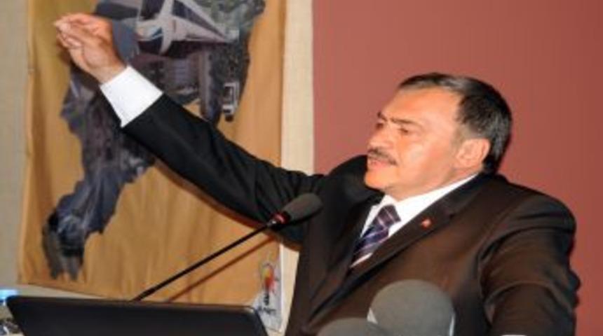 Eroğlu: Meselemiz ekseni kayan MHP ve işgal edilen CHP y&ouml;neticileriyle