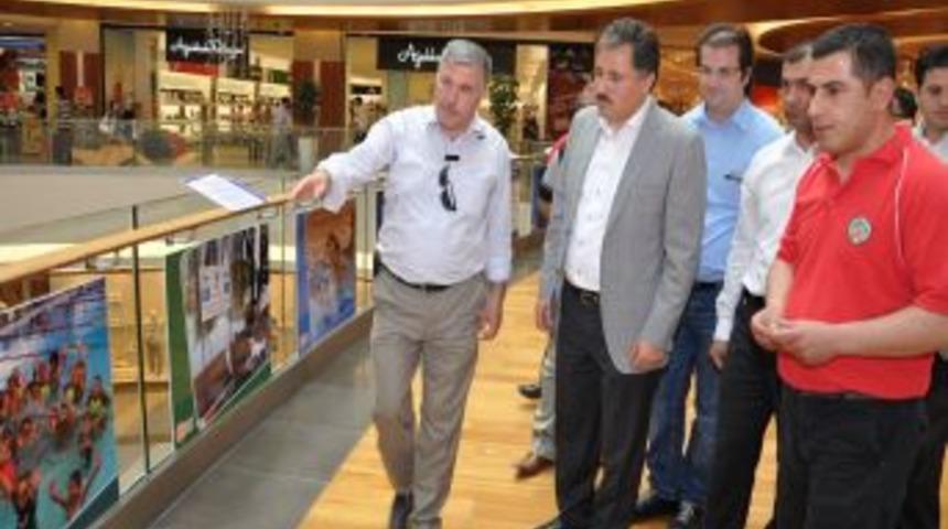 Malatya Belediyesi, fotoğraf sergisi ile boğulma vakalarına dikkat &ccedil;ekiyor