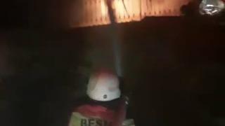 Besni’de ev yangını korkuttu