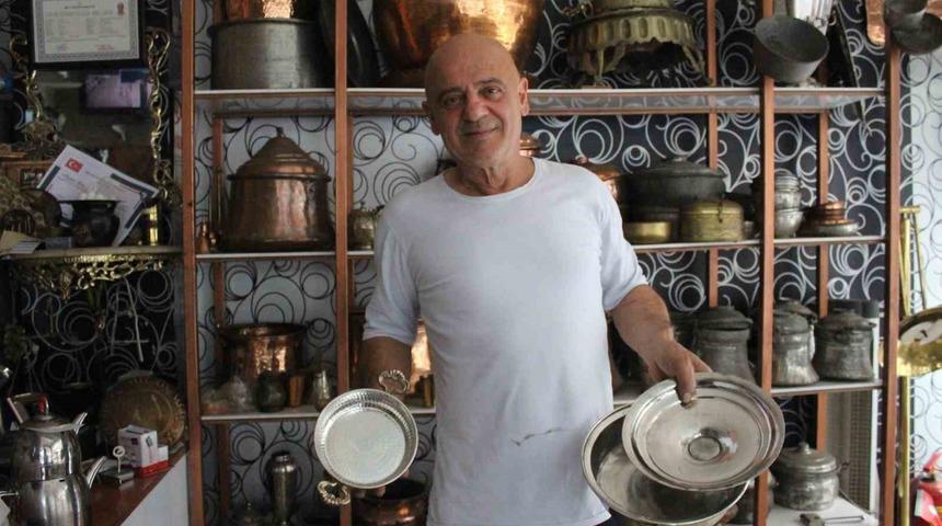 Yılların eskittiği bakırlar 45 yıllık ustanın ellerinde parlıyor