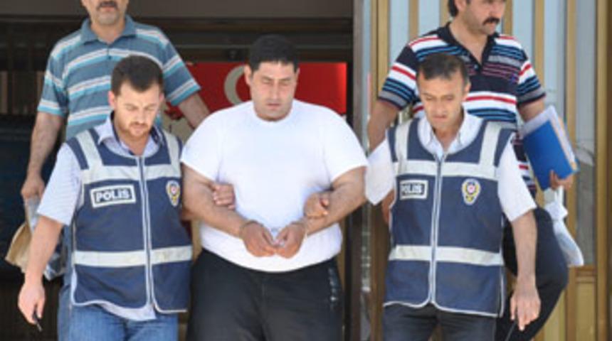 Tarsus'ta kardeş dehşeti