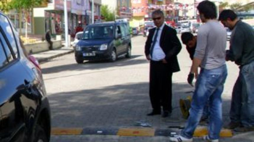 Belediye yollara hız kesici kasisler yapıyor