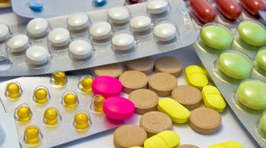 Rafta bulduğu ilacı i&ccedil;en &ccedil;ocuk &ouml;ld&uuml;