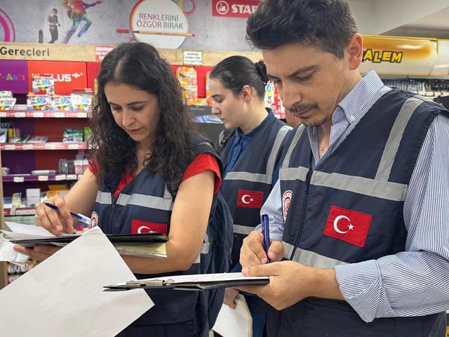 Ticaret Bakanlığı ekipleri İstanbul'da kırtasiye ve okul &uuml;r&uuml;nleri denetimlerini sıklaştırdı