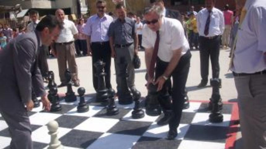 11 Eyl&uuml;l&rsquo;de bah&ccedil;e satran&ccedil; turnuvası