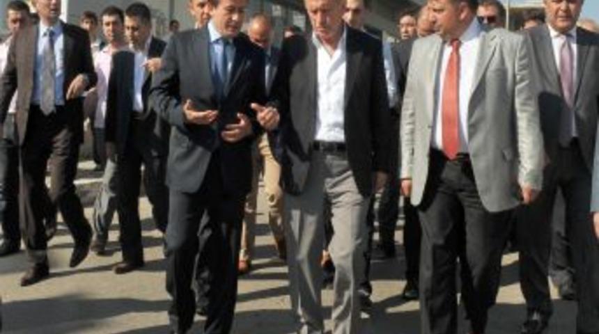 İBB Başkanı Topbaş: "Tuzla&rsquo;ya 800 milyon liralık yatırım yaptık"