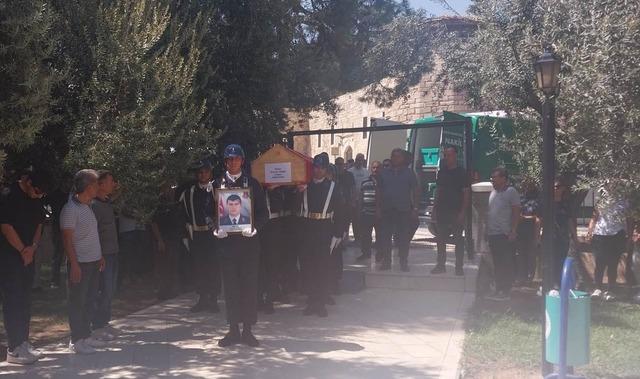 Derbide hayatını kaybeden Gazi Ger&ccedil;ek Yaşar, son yolculuğuna uğurlandı 8