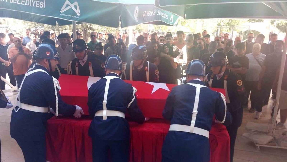 Derbide hayatını kaybeden Gazi Gerçek Yaşar, son yolculuğuna uğurlandı 1