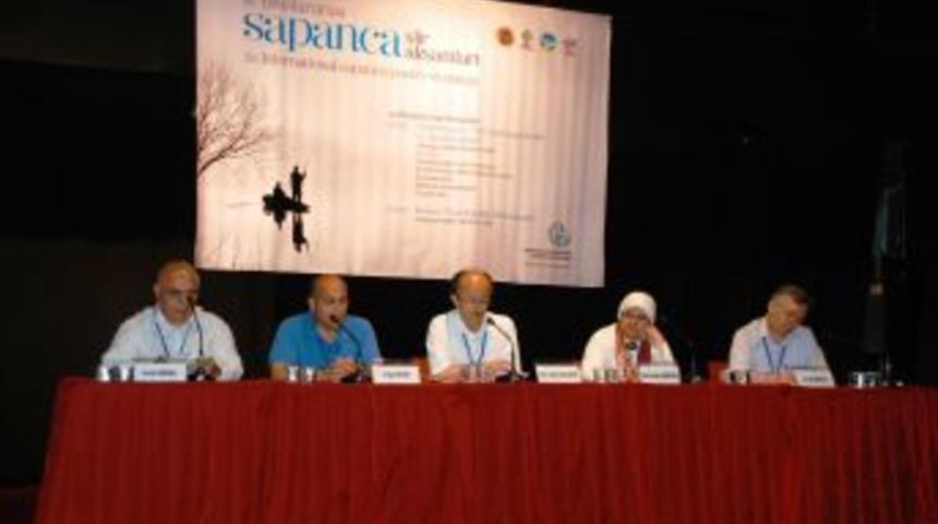 Uluslararası Sapanca Şiir Akşamları başladı